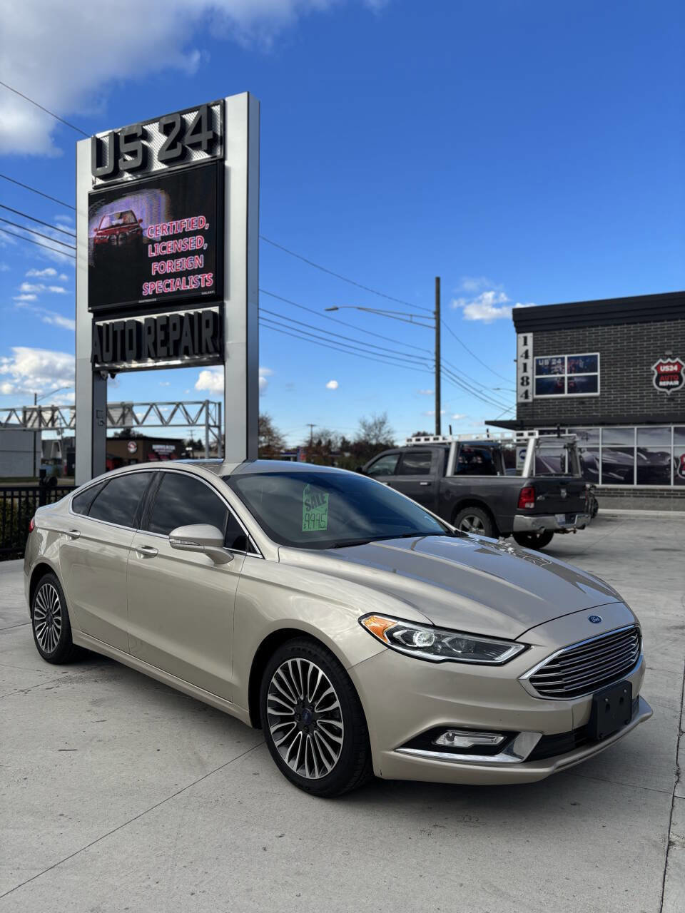 Used 2017 Ford Fusion SE w/ Fusion SE Technology Package