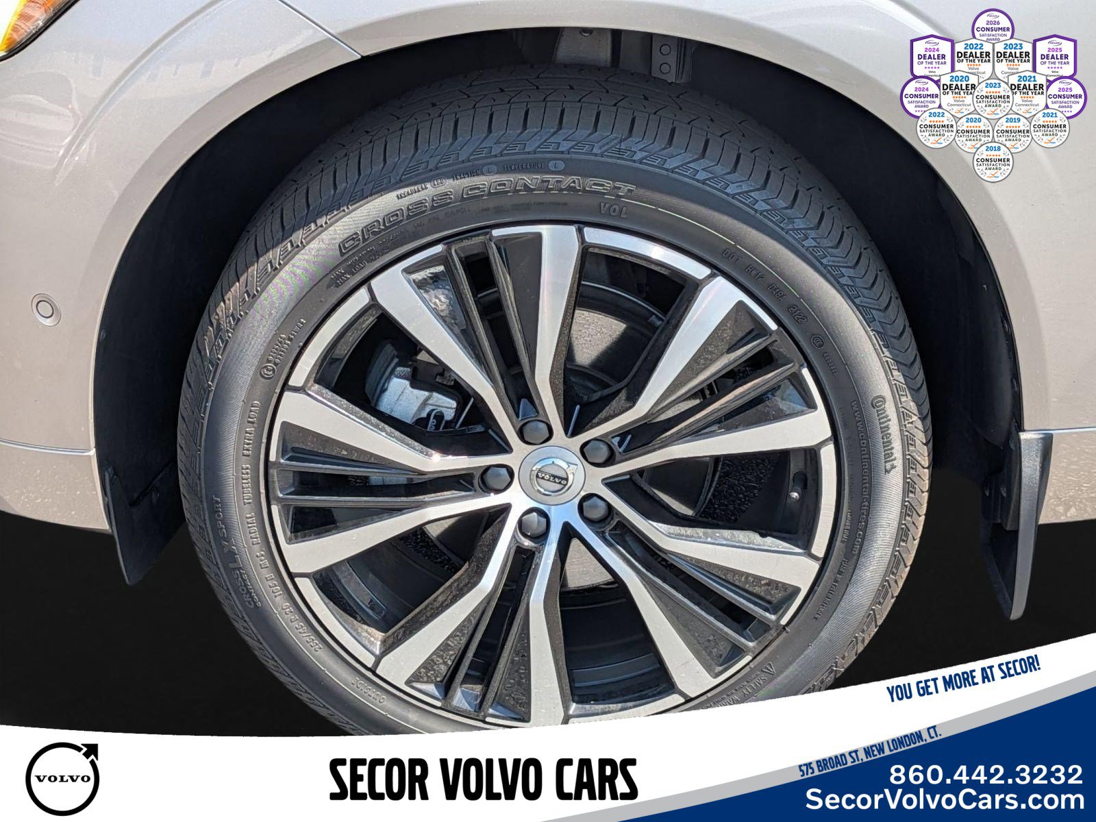 Used 2023 Volvo XC60 B5 Plus w/ Climate Package AWD/4WD image 30