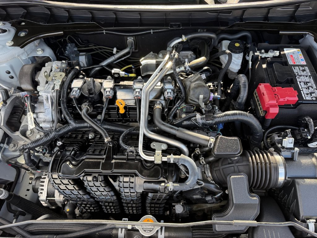 Used 2024 Nissan Altima 2.5 SR w/ SR Premium Package FWD image 29