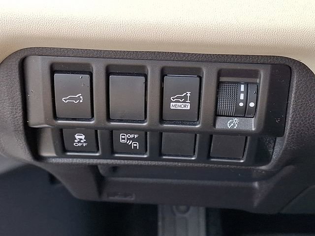 Used 2019 Subaru Ascent Touring AWD/4WD image 25