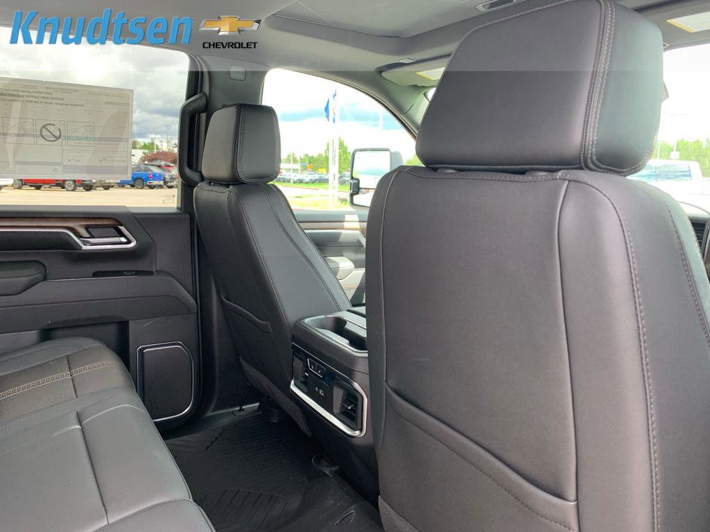 New 2026 Chevrolet Silverado 3500 High Country w/ Technology Package AWD/4WD image 16