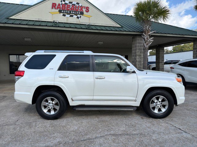 Used 2011 Toyota 4Runner SR5 image 2