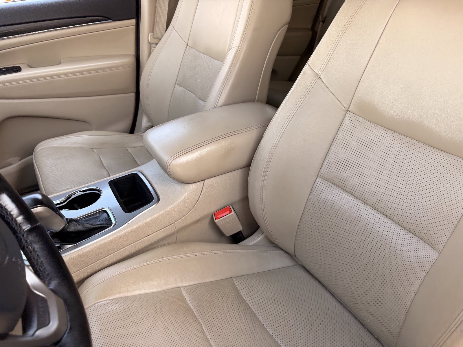 Used 2020 Jeep Grand Cherokee Limited w/ Luxury Group II RWD image 18