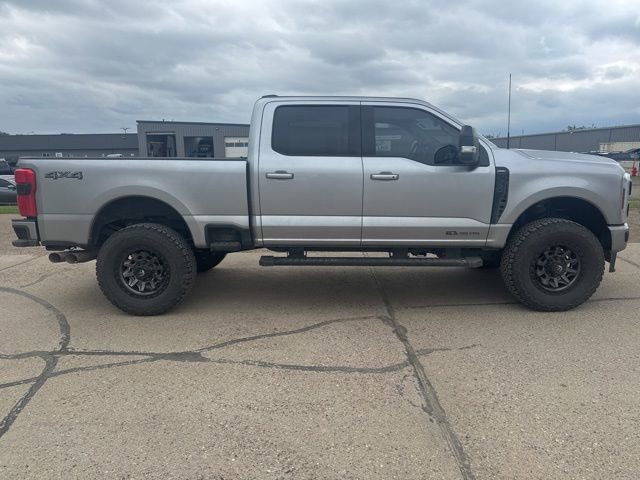 Used 2024 Ford F350 Lariat w/ Black Appearance Package AWD/4WD image 8