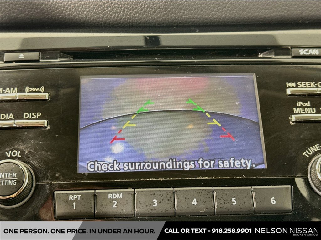 Used 2017 Nissan Rogue S FWD image 13