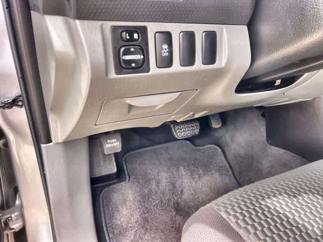 Used 2015 Toyota Tacoma PreRunner w/ SR5 Package RWD image 28