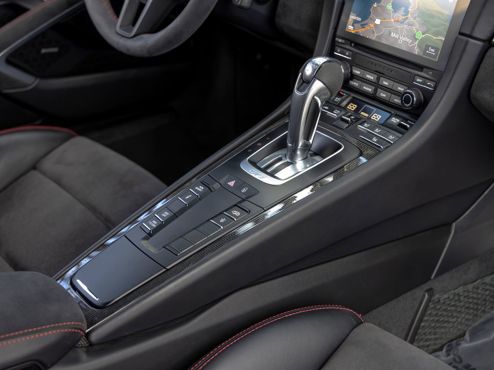 Used 2018 Porsche 911 GT3 image 46