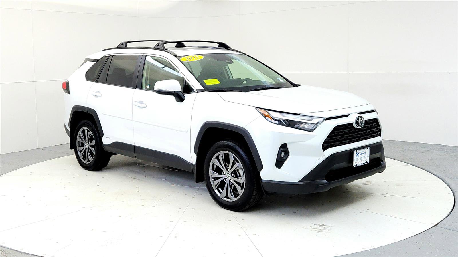 Used 2025 Toyota RAV4 XLE Premium w/ Weather Package image 7