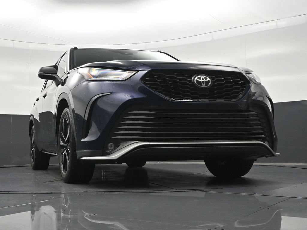 Used 2021 Toyota Highlander XSE FWD image 30
