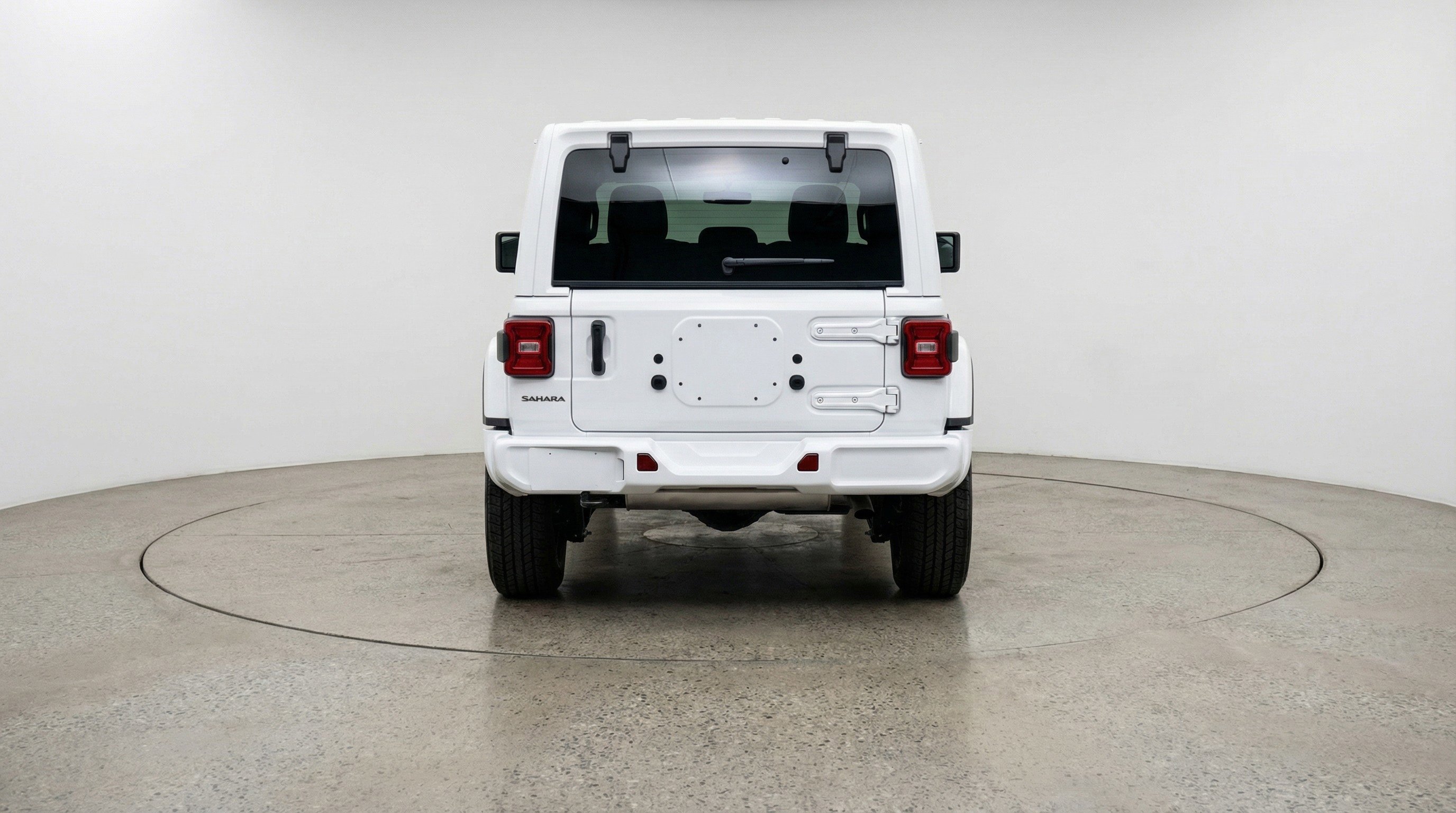 Used 2025 Jeep Wrangler Sahara image 7
