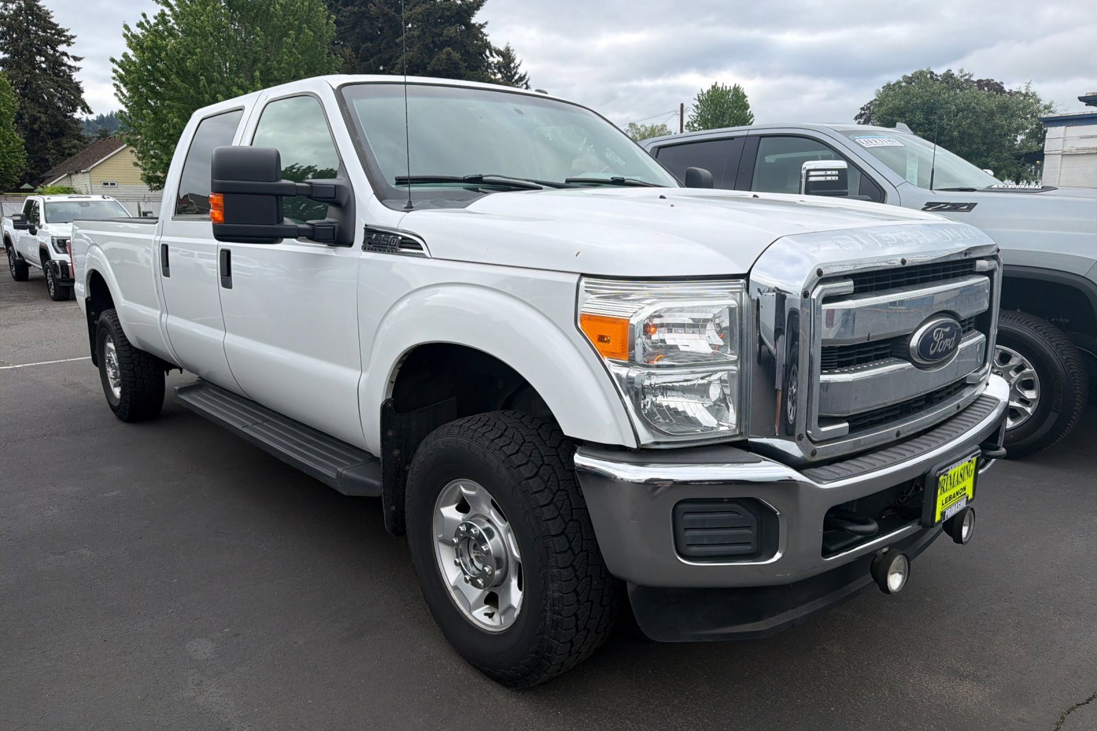 Used 2012 Ford F350 XLT w/ Heavy Service Suspension Pkg AWD/4WD image 2