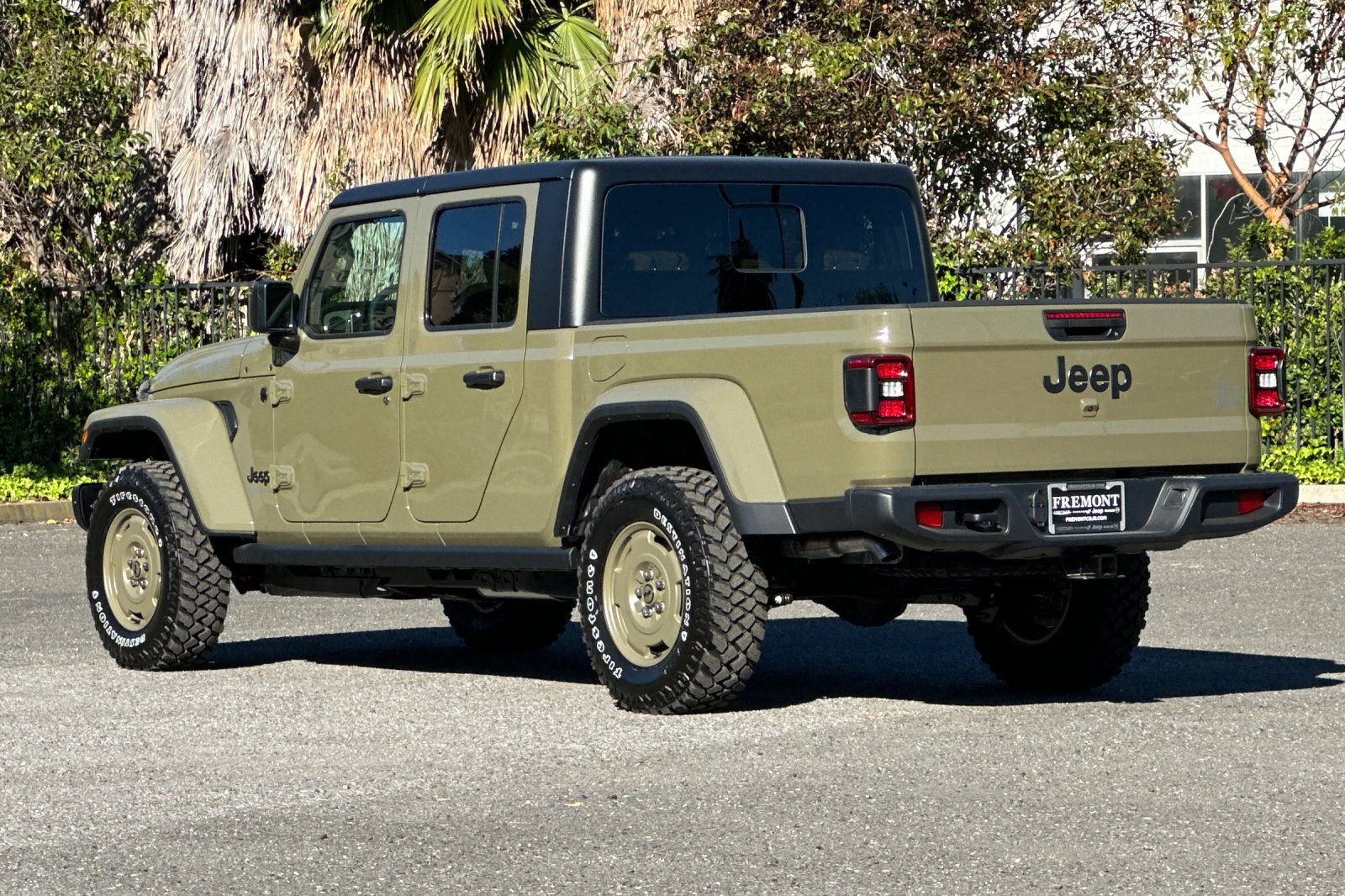 New 2026 Jeep Gladiator Willys AWD/4WD image 5