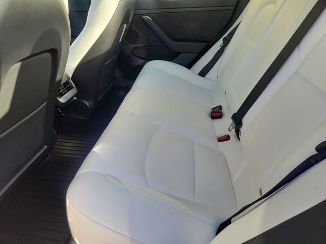 Used 2023 Tesla Model 3 Performance image 24