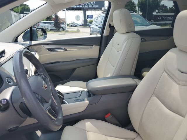 Certified 2019 Cadillac XT5 Luxury FWD image 17