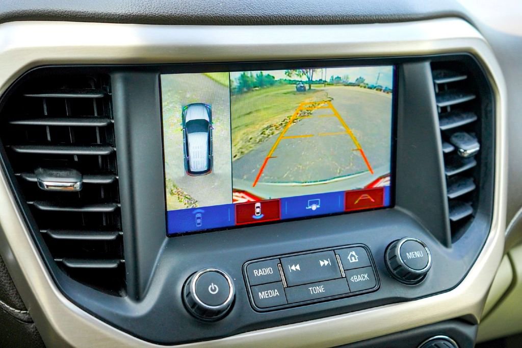 Used 2019 GMC Acadia Denali w/ Technology Package AWD/4WD image 21