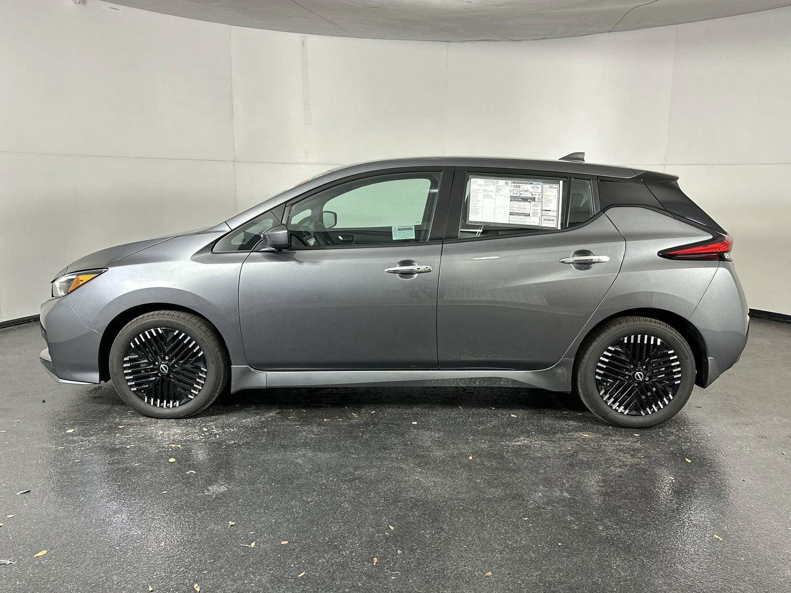 New 2025 Nissan Leaf SV Plus FWD image 5