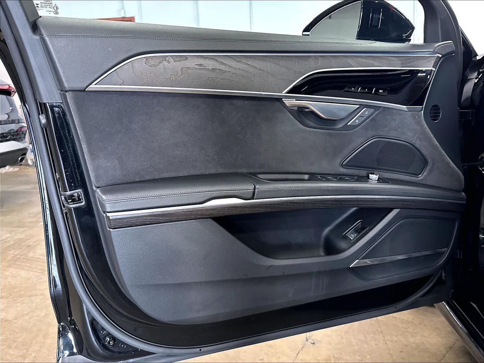 Used 2023 Audi A8 L 3.0T w/ Comfort Plus Package AWD/4WD image 23