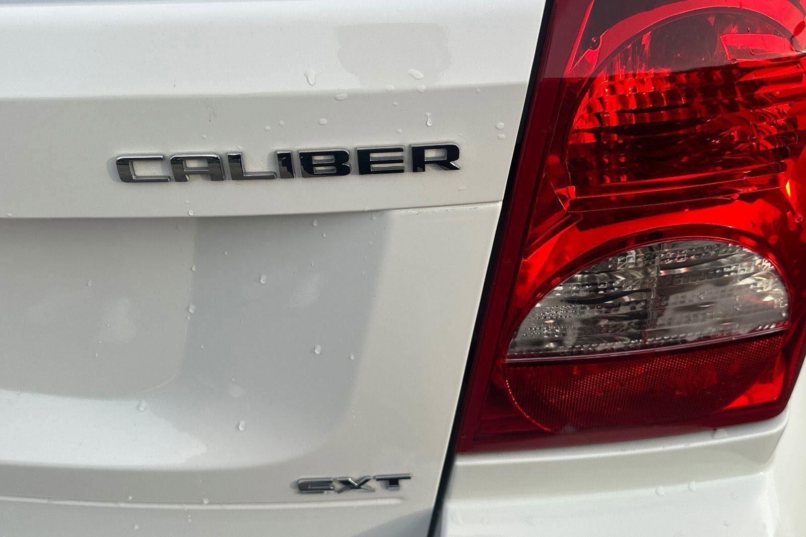 Used 2009 Dodge Caliber SXT image 28