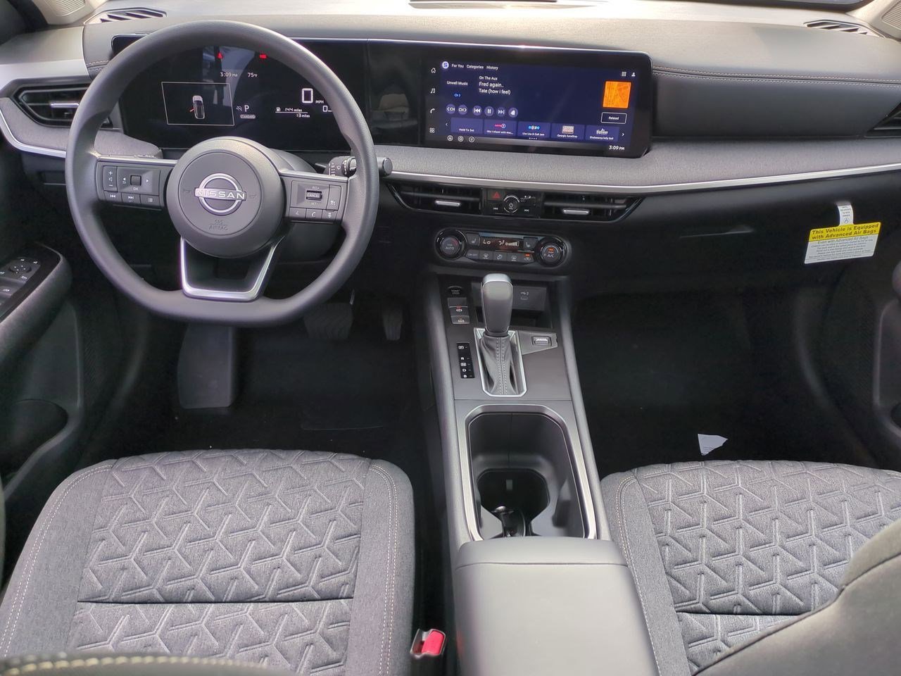 New 2026 Nissan Kicks SV w/ SV Premium Package FWD image 28