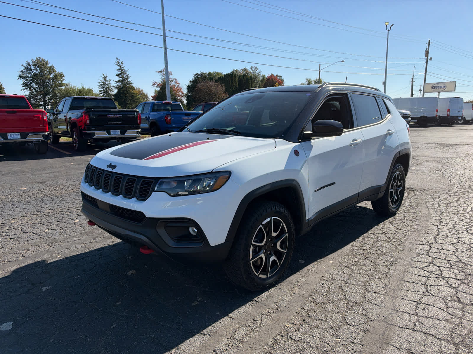Used 2025 Jeep Compass Trailhawk AWD/4WD image 1