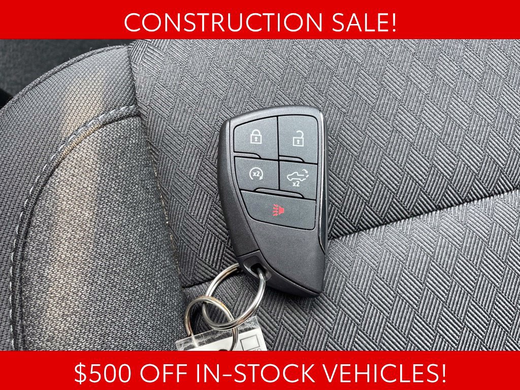 Used 2024 Chevrolet Silverado 1500 LT AWD/4WD image 29