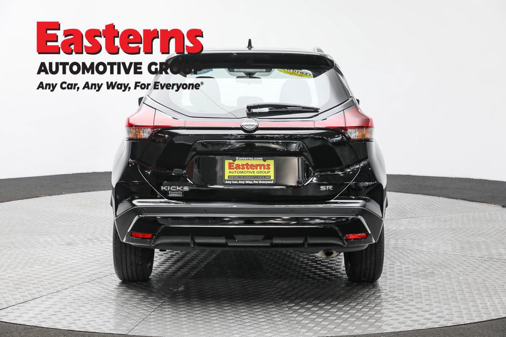 Used 2024 Nissan Kicks SR image 6