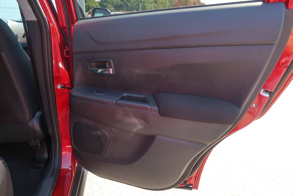 New 2027 Mitsubishi Outlander Sport LE AWD/4WD image 16