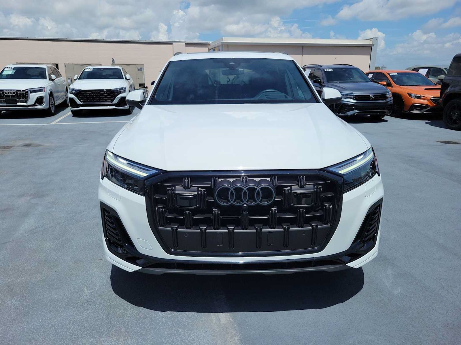 Certified 2026 Audi Q7 3.0T Prestige AWD/4WD image 9