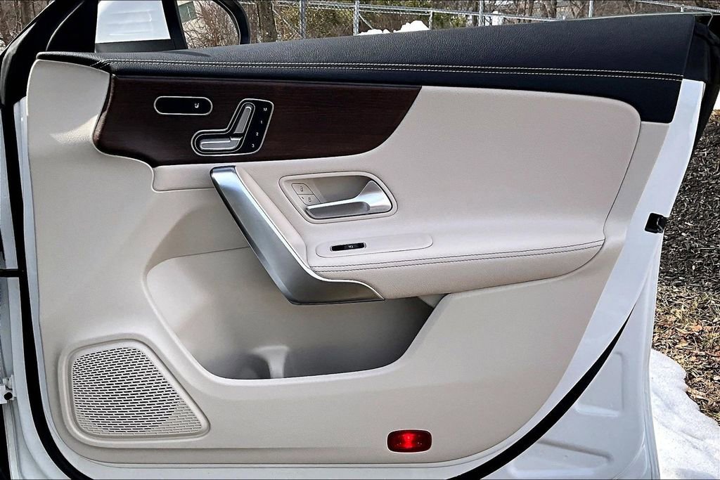 Certified 2023 Mercedes-Benz CLA 250 4MATIC image 19