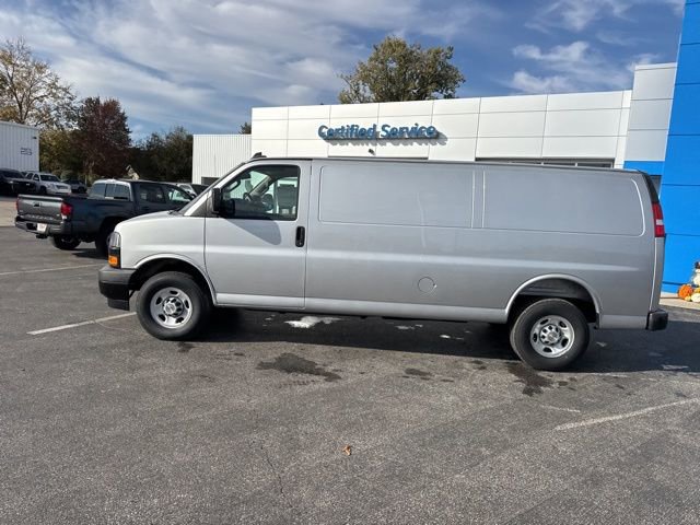 New 2025 Chevrolet Express 2500 Extended w/ Driver Convenience Package image 5