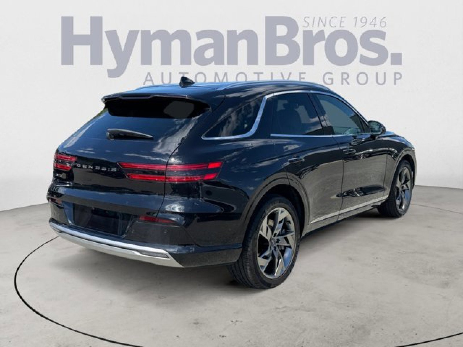 Used 2023 Genesis Electrified GV70 AWD/4WD image 3