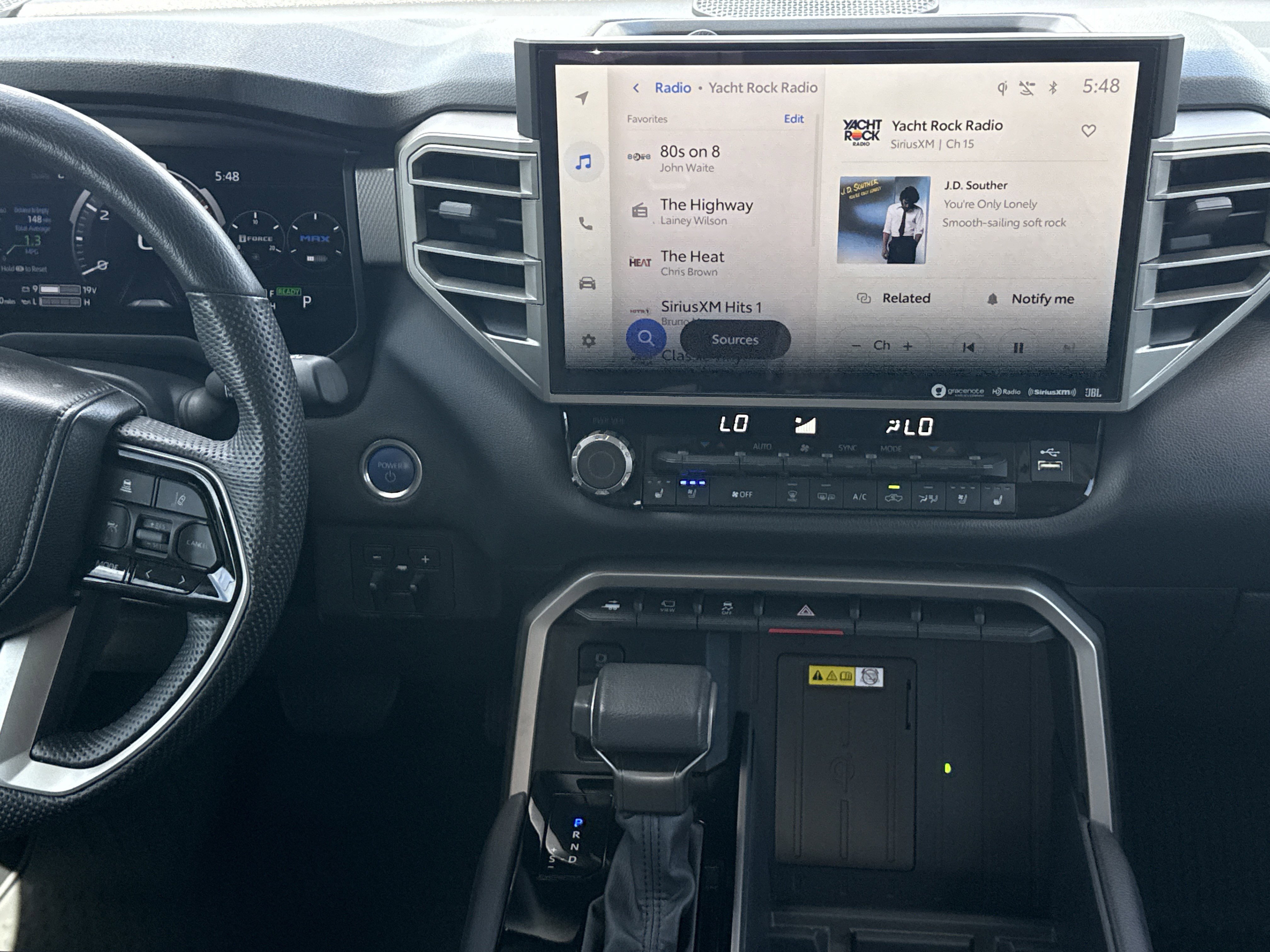 Used 2024 Toyota Tundra Limited AWD/4WD image 30