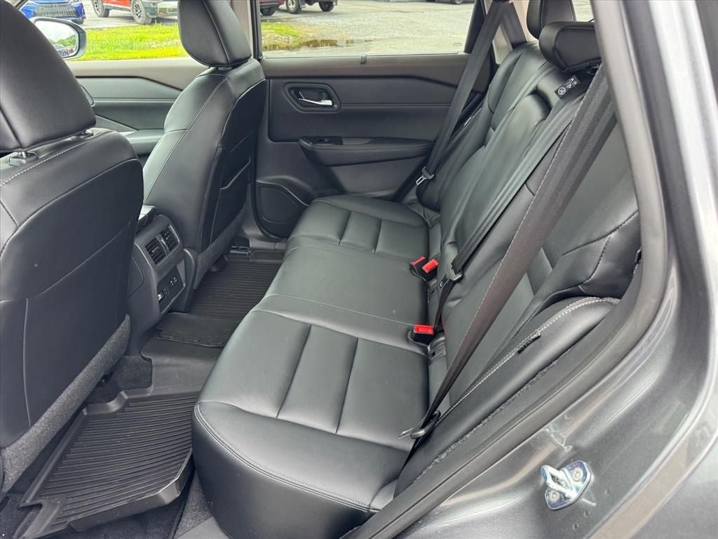 Used 2023 Nissan Rogue SL w/ SL Premium Package AWD/4WD image 10