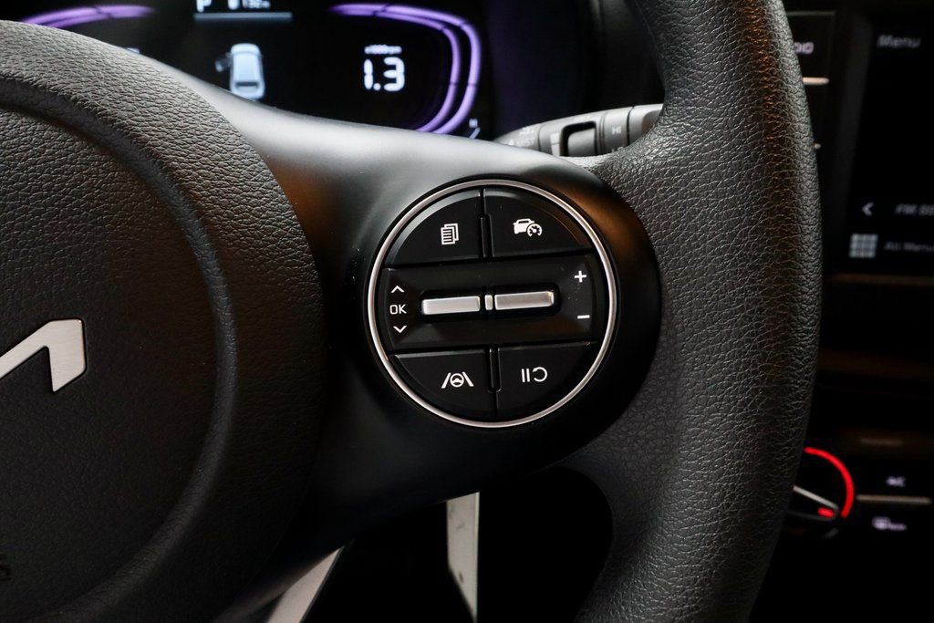 Used 2025 Kia Soul LX image 27