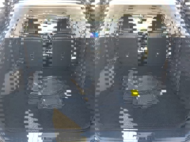 Used 2023 Toyota Highlander L image 5