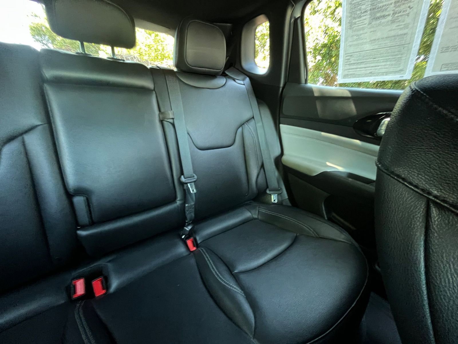 Used 2025 Jeep Compass Limited AWD/4WD image 38