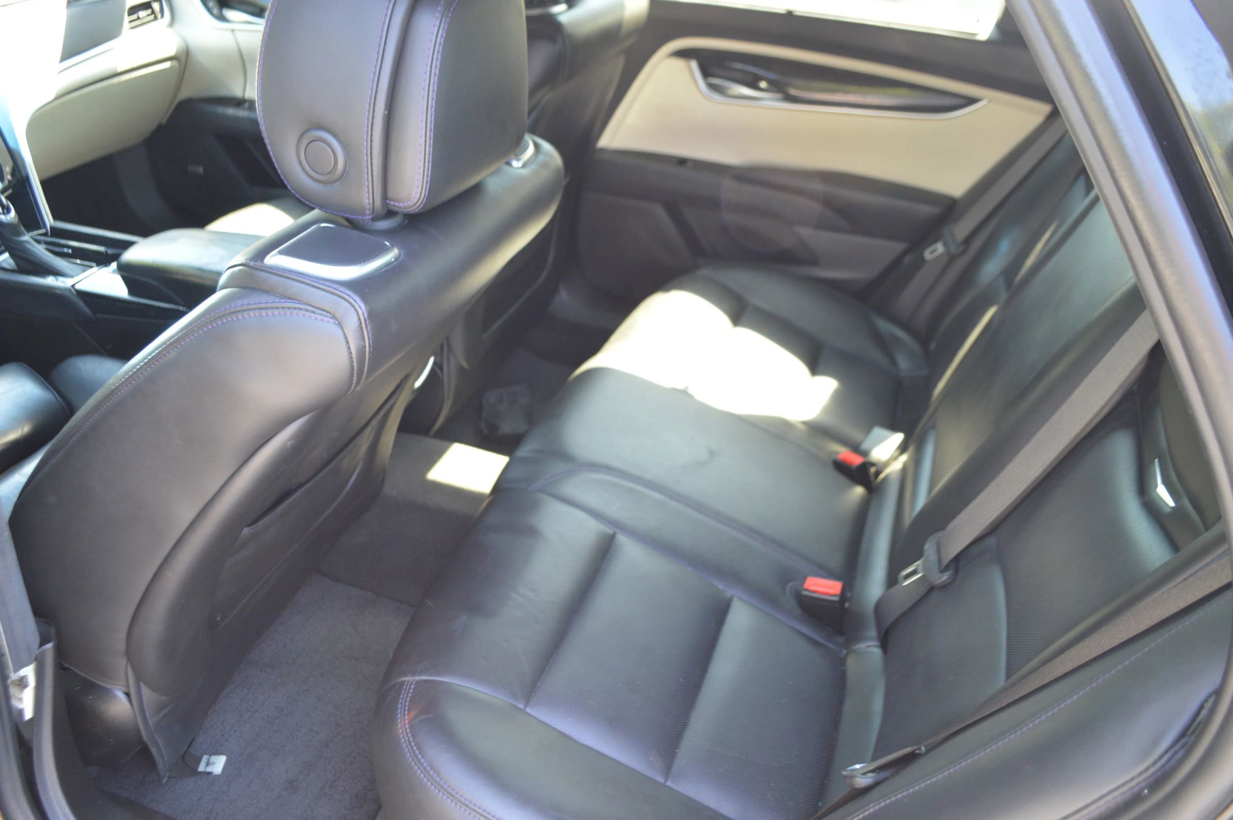 Used 2013 Cadillac XTS Platinum FWD image 11