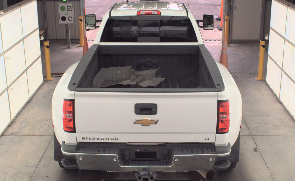 Used 2019 Chevrolet Silverado 3500 LT w/ LT Convenience Package AWD/4WD image 6