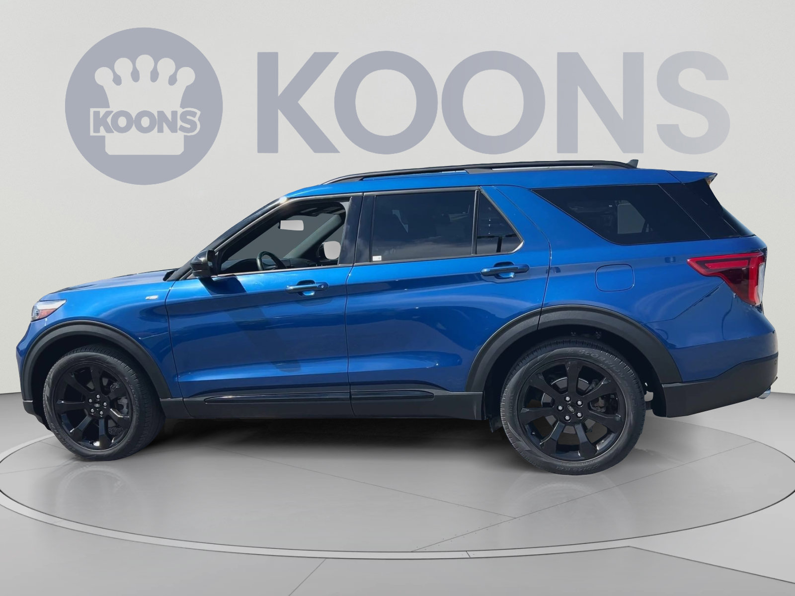Used 2023 Ford Explorer ST-Line w/ Class IV Trailer Tow Package RWD image 8