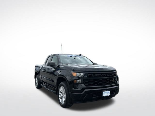 Used 2022 Chevrolet Silverado 1500 Custom AWD/4WD image 1