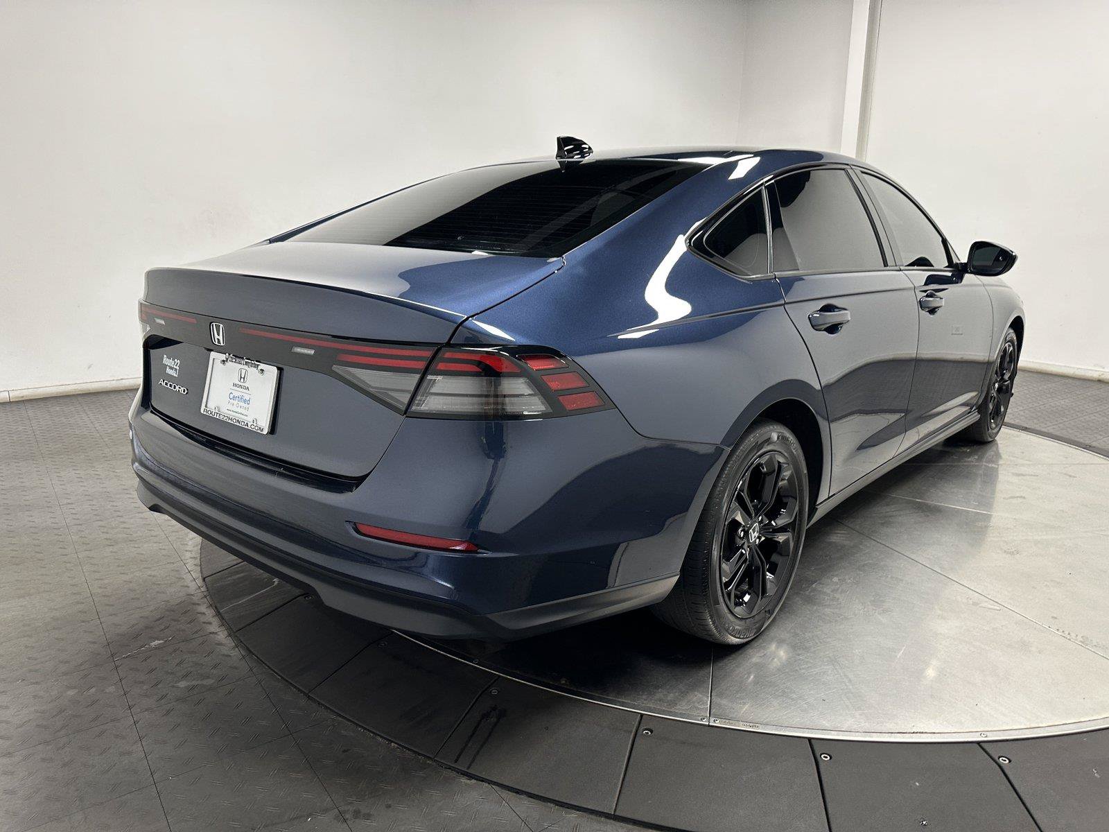 Certified 2025 Honda Accord SE image 13