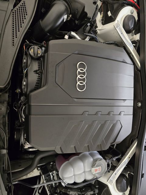 Used 2025 Audi A5 2.0T Premium Plus w/ Convenience Plus Package image 13