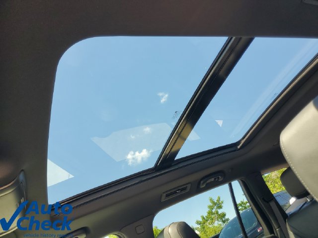 Used 2024 Cadillac XT6 Luxury FWD image 23