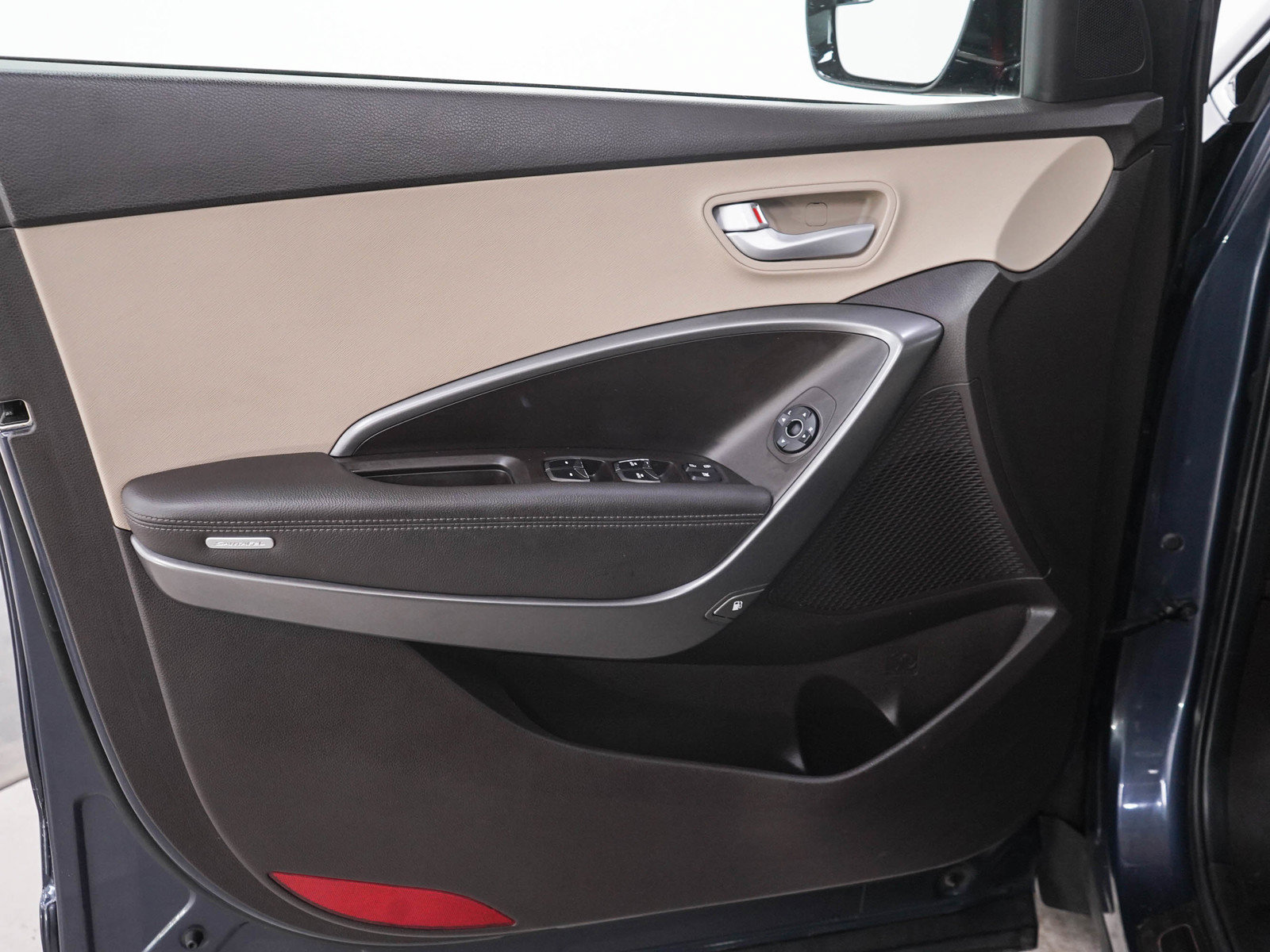 Used 2017 Hyundai Santa Fe Sport FWD image 20