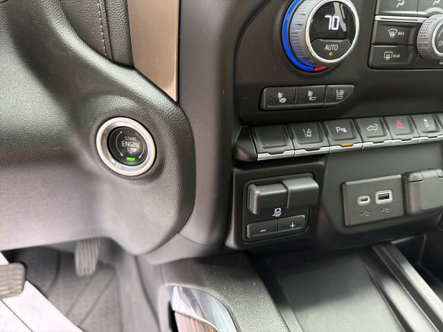 Used 2023 Chevrolet Silverado 3500 High Country w/ Safety Package II image 24