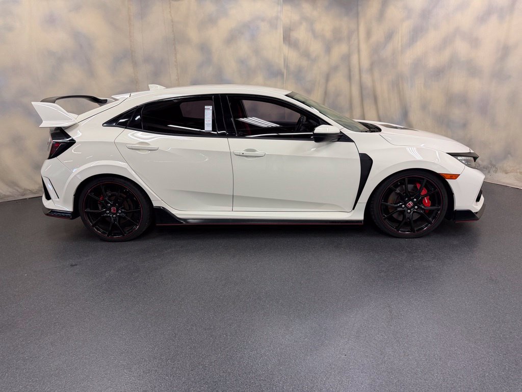 Used 2017 Honda Civic Type R image 9