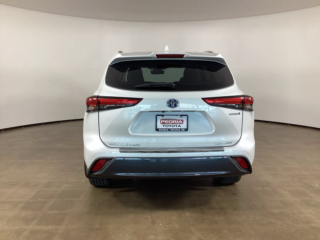 Used 2022 Toyota Highlander Limited AWD/4WD image 6