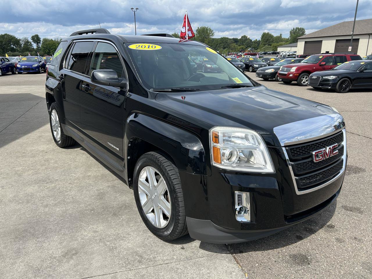 Used 2010 GMC Terrain SLT FWD image 3