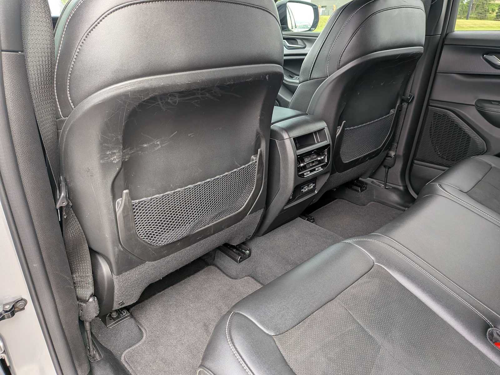 Certified 2024 Jeep Grand Cherokee Altitude AWD/4WD image 18