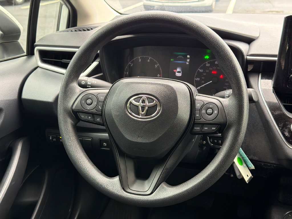 Used 2023 Toyota Corolla LE FWD image 28